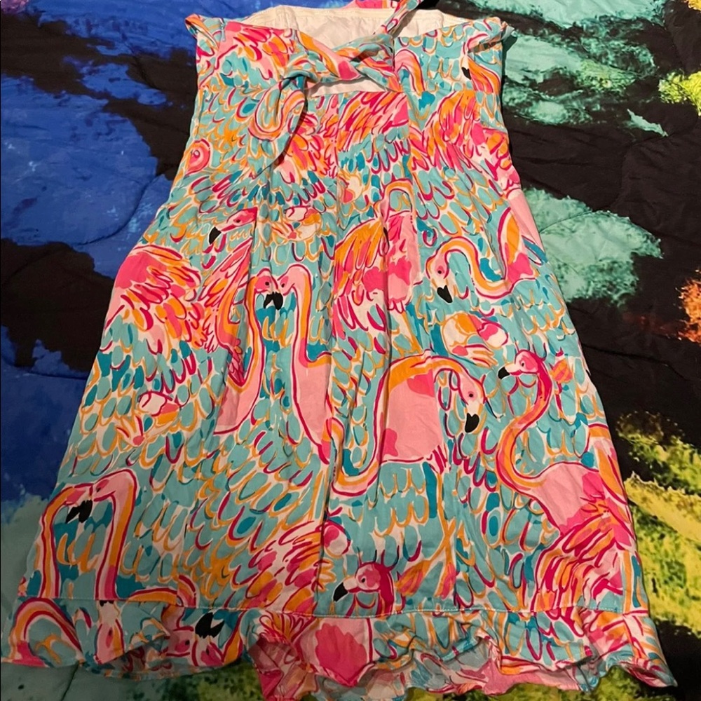 Lilly Pulitzer size 00-2  VEUC Very brightly colored with flamingos